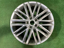 Laden Sie das Bild in den Galerie-Viewer, 1x Alufelge 18 Zoll 7.0" 5x112 45ET 575601025D Seat Ateca Rim Wheel FEL3817082659hc