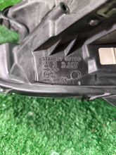 Load image into Gallery viewer, Frontscheinwerfer Honda Cr-V Crv IV Links Scheinwerfer Headlight SCH5421684366sv