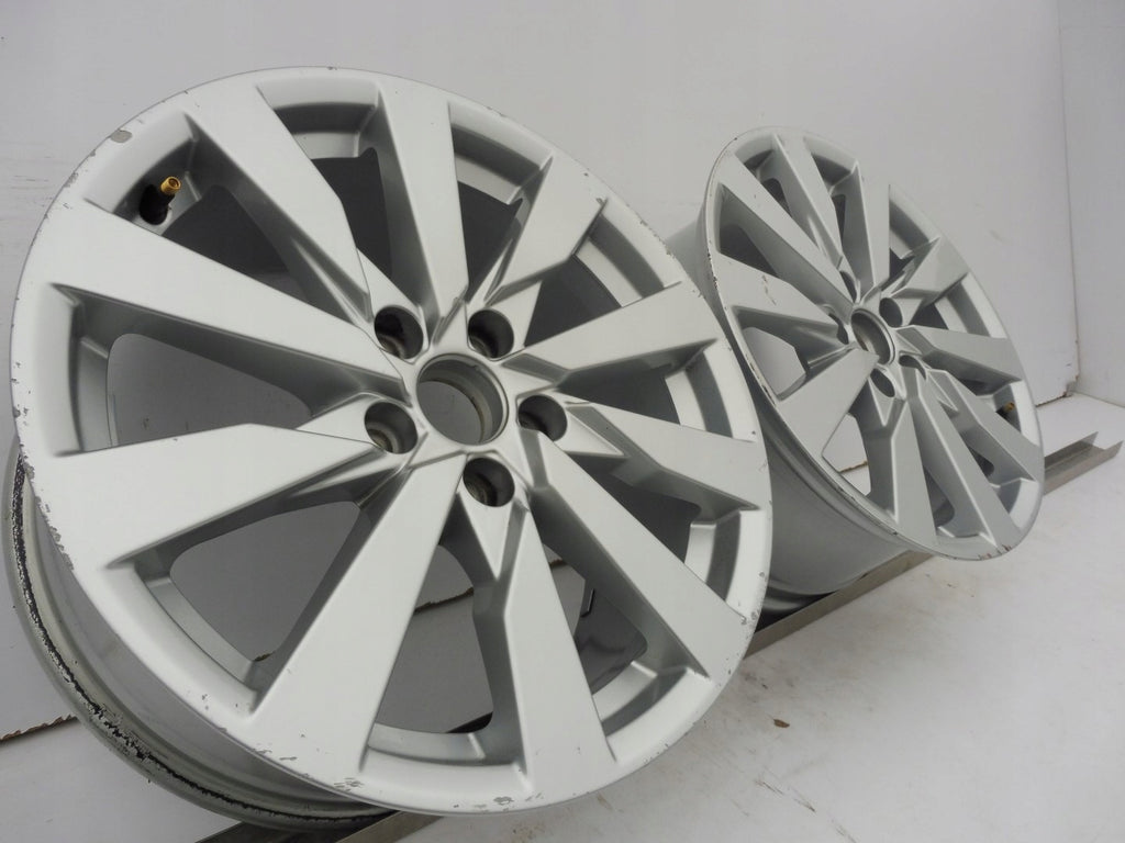 1x Alufelge 17 Zoll 7.5" 5x112 43ET 8V0601025DE Audi Rim Wheel