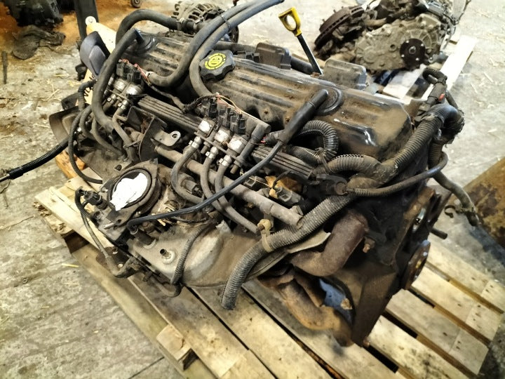 Motor Chrysler Jeep Grand Cherokee I Wj 4.0 Benzin Engine Unkomplett MOT5246650105ro