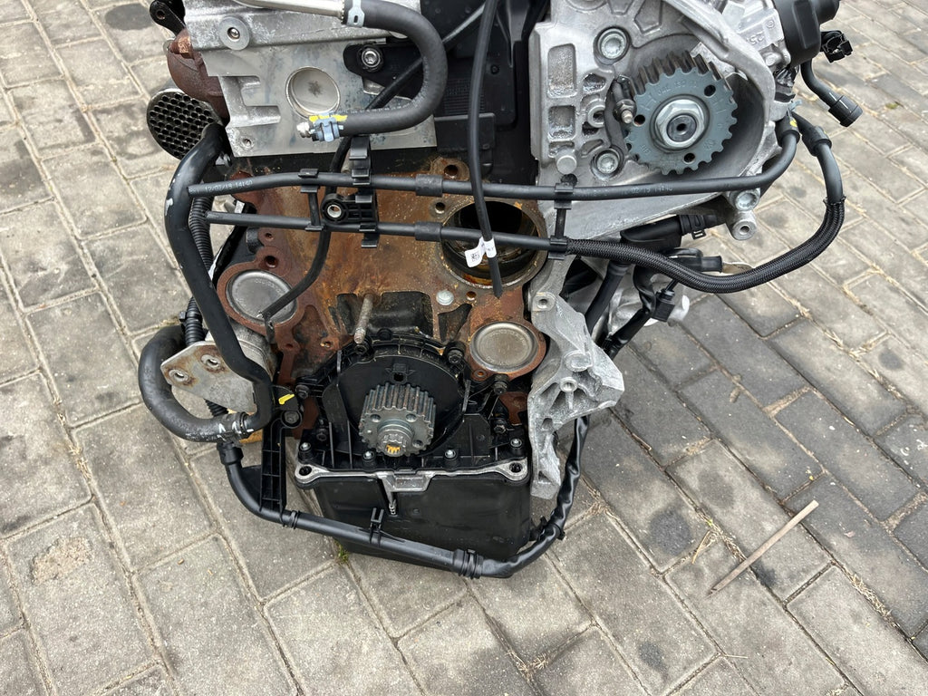 Motor Audi A4 B9 DEU 2.0 TDI Diesel Engine Komplett
