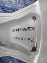 Laden Sie das Bild in den Galerie-Viewer, 1x Alufelge 18 Zoll 7.5" 5x108 50ET 31471553 Volvo Xc60 Ii Rim Wheel FEL3756125880zq