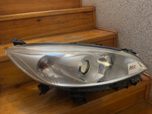 Load image into Gallery viewer, Frontscheinwerfer Mazda 5 895632 Xenon Rechts Scheinwerfer Headlight SCH4210223939ev