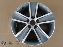 Load image into Gallery viewer, 1x Alufelge 17 Zoll 7.5" 5x112 47ET Glanz Graphit 5M0601025A Mg Golf V Plus FEL6485157162tj