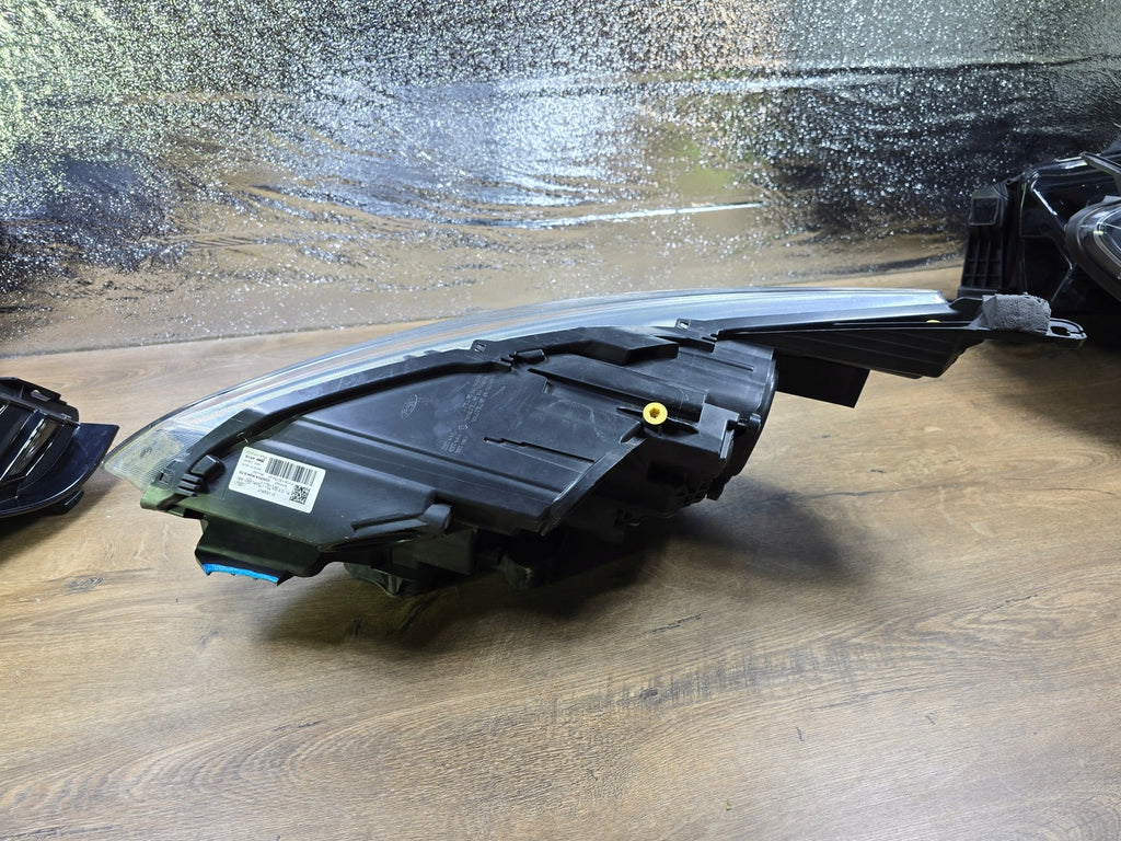 Frontscheinwerfer Ford C-Max II F1CB-13D152-AF Xenon Rechts Headlight SCH4556411527ea