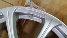Laden Sie das Bild in den Galerie-Viewer, 1x Alufelge 18 Zoll 7.5&quot; 5x100 Subaru Avensis Rim Wheel