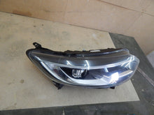 Load image into Gallery viewer, Frontscheinwerfer Renault Kadjar 260103903R Rechts Scheinwerfer Headlight SCH6967933552kj