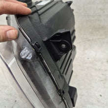 Load image into Gallery viewer, Frontscheinwerfer Hyundai Tucson 92102-N7100 Full LED Rechts Headlight SCH2030231131dw
