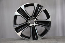 Laden Sie das Bild in den Galerie-Viewer, 1x Alufelge 17 Zoll 7.0&quot; 5x112 45ET Glanz 575601025 Seat Rim Wheel