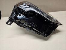 Laden Sie das Bild in den Galerie-Viewer, Frontscheinwerfer Audi Q3 83A941034 LED Rechts Scheinwerfer Headlight SCH5118177396rh