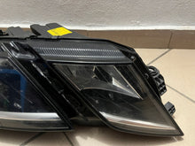 Laden Sie das Bild in den Galerie-Viewer, Frontscheinwerfer Skoda Octavia III 7P5941591AD Rechts Scheinwerfer Headlight SCH6739850206go