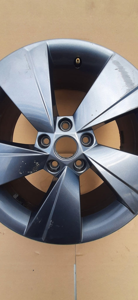 1x Alufelge 17 Zoll 7.0" 5x112 40ET 3V0601025AJ Skoda Superb Iii Rim Wheel