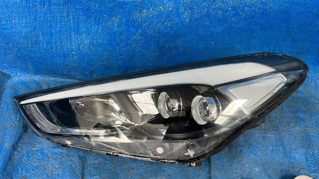 Frontscheinwerfer Hyundai Tucson 92101-D7200 Links Scheinwerfer Headlight