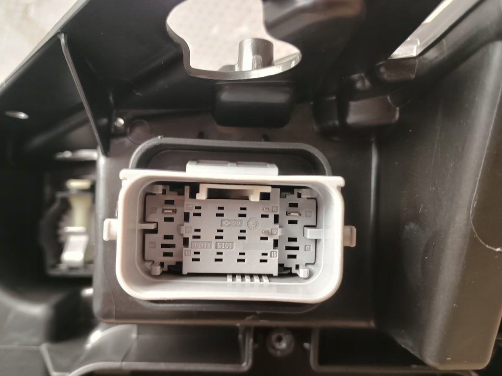 Frontscheinwerfer Peugeot 3008 9851217180 LED Rechts Scheinwerfer Headlight SCH2140356188zx