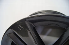 Laden Sie das Bild in den Galerie-Viewer, 1x Alufelge 17 Zoll 7.0&quot; 5x108 42ET Glanz Graphit YP00162480, YP00064180 Opel