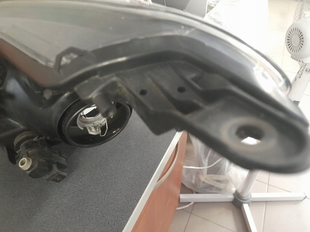 Frontscheinwerfer Toyota Yaris LED Rechts Scheinwerfer Headlight