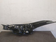 Laden Sie das Bild in den Galerie-Viewer, Frontscheinwerfer Toyota Chr 81110-F4180-00 Rechts Scheinwerfer Headlight