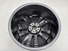 Laden Sie das Bild in den Galerie-Viewer, 1x Alufelge 19 Zoll 8.0" 5x112 43 5ET A1564010400 Mercedes-Benz X156 Rim Wheel FEL9156491758dv