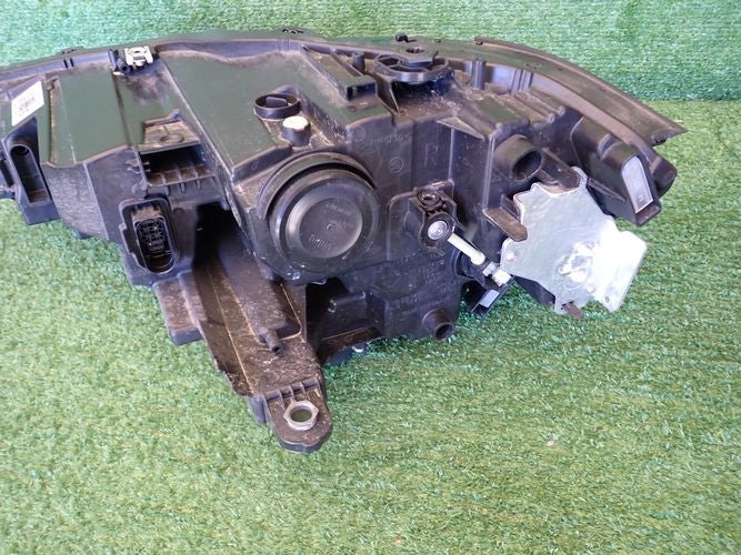 Frontscheinwerfer Skoda Superb 3P1941016 Full LED Rechts Scheinwerfer Headlight SCH8671214717wo