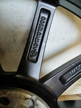 Load image into Gallery viewer, 1x Alufelge 18 Zoll 6.5&quot; 5x112 44ET Matt Schwarz A2474012600 Mercedes-Benz