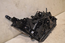 Laden Sie das Bild in den Galerie-Viewer, Frontscheinwerfer Toyota Yaris Cross 0D-312 Full LED Links Headlight SCH5223389582rr
