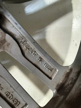 Load image into Gallery viewer, 1x Alufelge 17 Zoll 7.5" 5x112 8053523 BMW 1 F40 Rim Wheel FEL4453698434ln