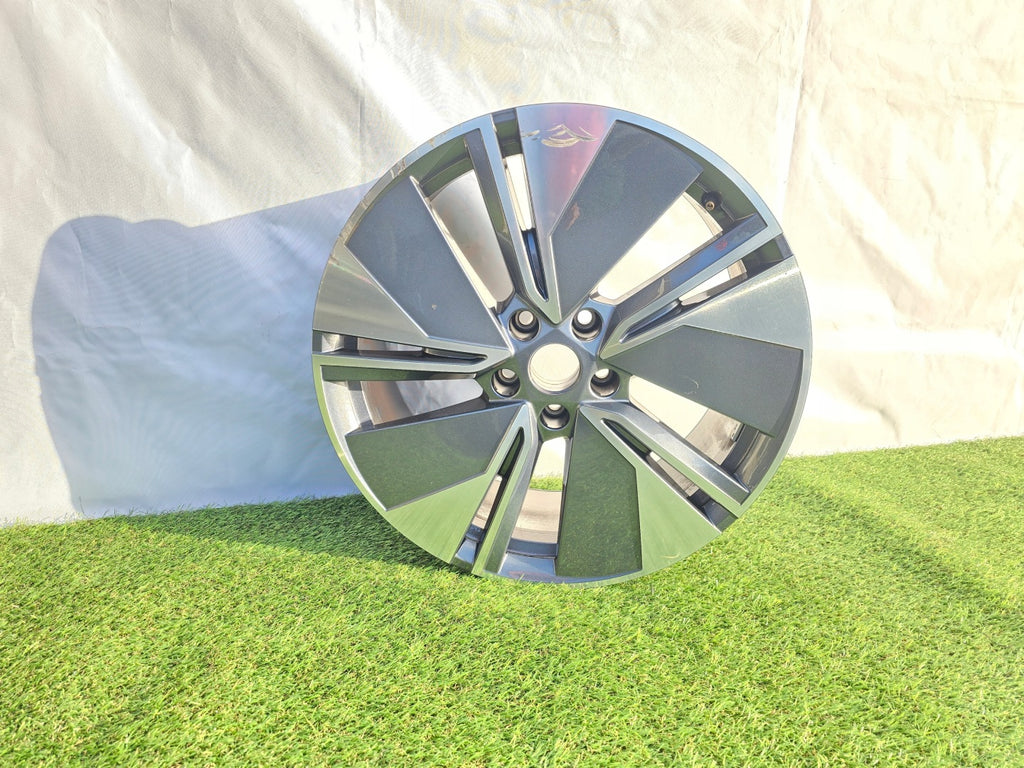 1x Alufelge 19 Zoll 8.0" 5x112 45ET Glanz Graphit 5LA601025 Mg Enyaq Rim Wheel FEL9567043116vs