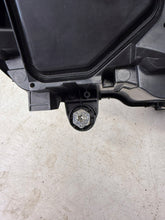 Laden Sie das Bild in den Galerie-Viewer, Frontscheinwerfer Mercedes-Benz W205 A2058200561 Links Scheinwerfer Headlight SCH3366302391ag