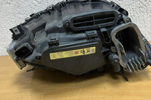 Load image into Gallery viewer, Frontscheinwerfer BMW 7 7172536 Ein Stück (Rechts oder Links) Headlight SCH7706615266bd