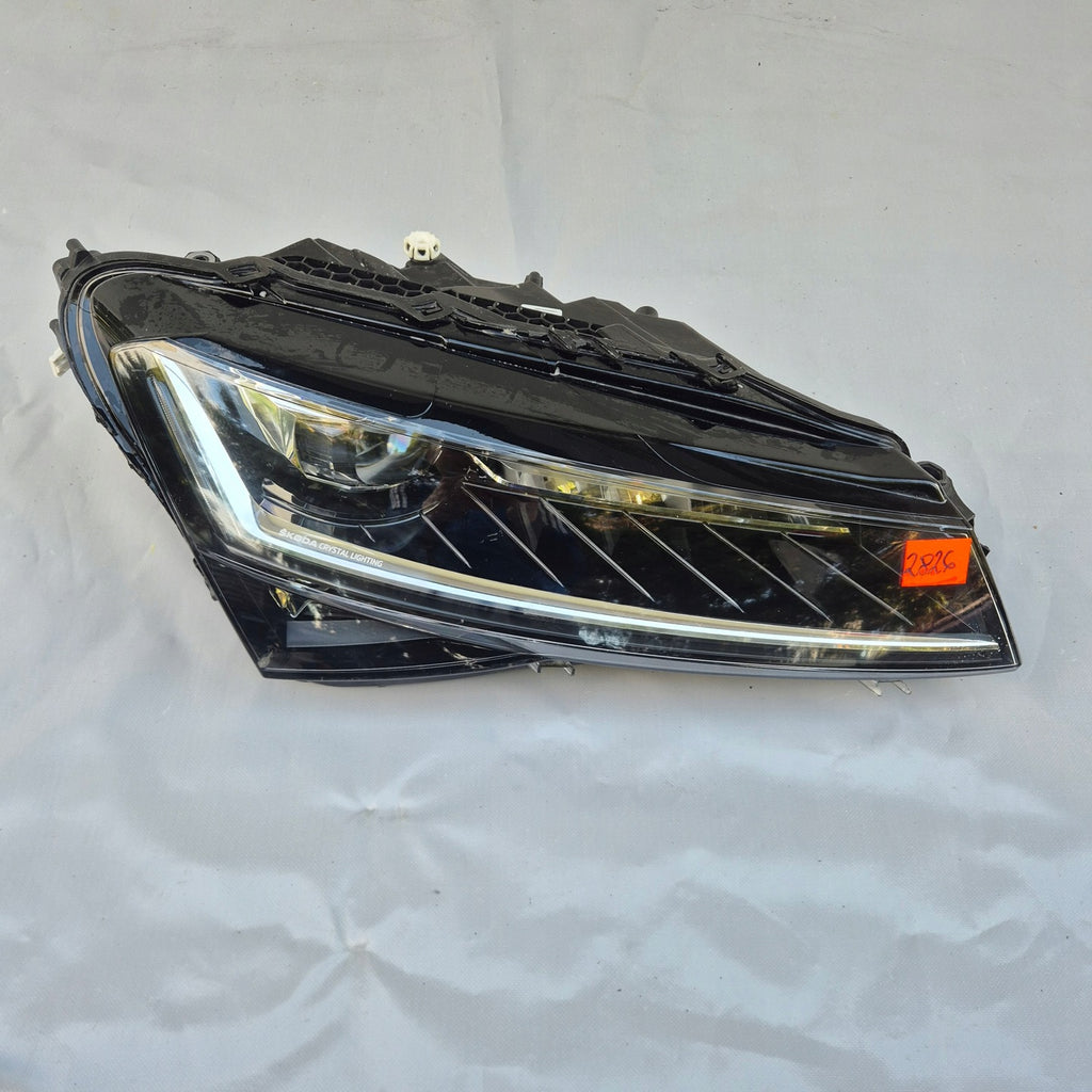 Frontscheinwerfer Skoda Superb III 3V1941016D LED Rechts Scheinwerfer Headlight