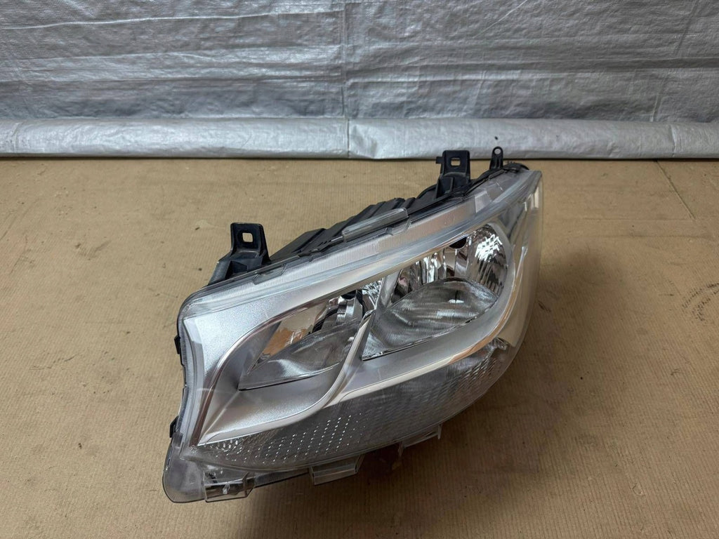 Frontscheinwerfer Mercedes-Benz Sprinter A9109060000 Links Headlight SCH2395367600dq