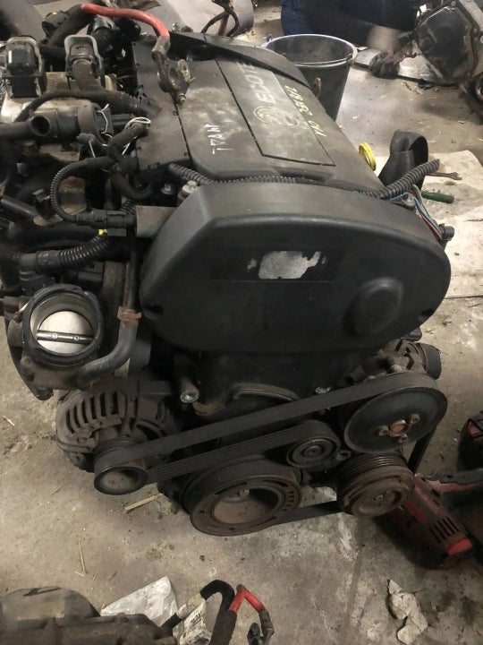Motor Opel Z18XER 1.8 140PS 103kW 2008 Benzin Engine Unkomplett MOT9614389772oo