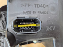 Laden Sie das Bild in den Galerie-Viewer, Frontscheinwerfer Renault Master I 260107323R Rechts Scheinwerfer Headlight SCH7844222202jx