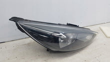 Laden Sie das Bild in den Galerie-Viewer, Frontscheinwerfer Ford Focus F1EB13W029 Rechts Scheinwerfer Headlight SCH2791882769il