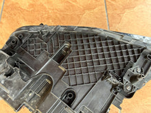 Load image into Gallery viewer, Frontscheinwerfer BMW G31 G30 8082656-05 LED Rechts Scheinwerfer Headlight SCH3751015195ap