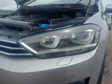 Load image into Gallery viewer, Frontscheinwerfer VW Golf Sportsvan 517941033B Xenon Rechts oder Links SCH4398146289rv