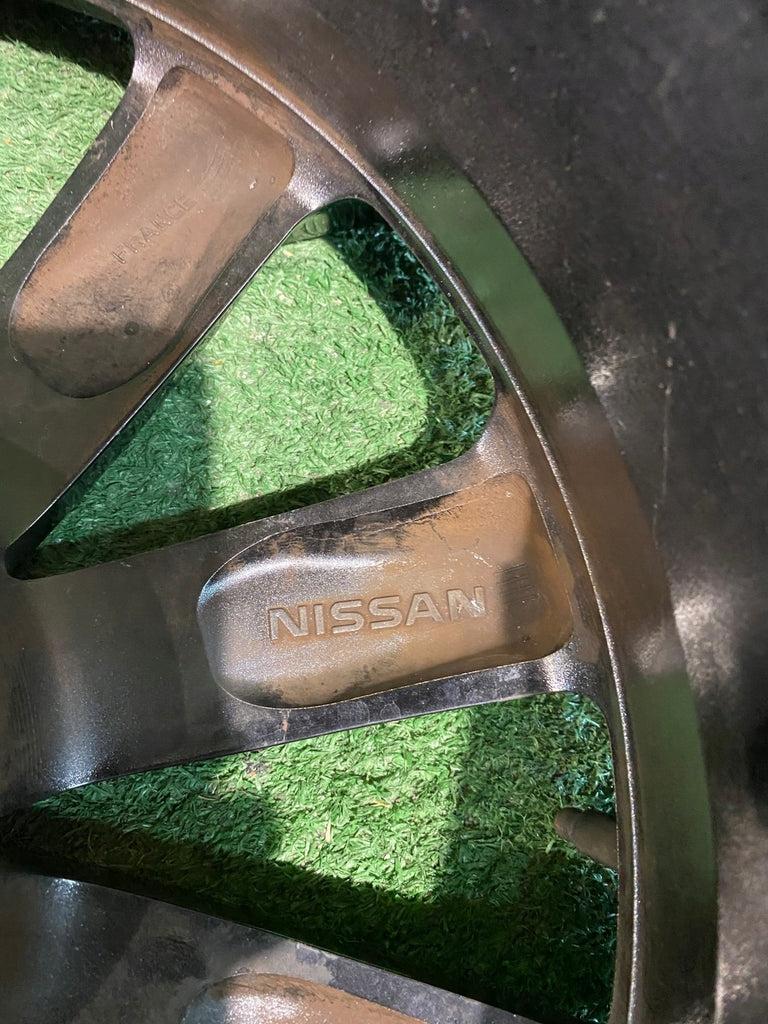 1x Alufelge 18 Zoll 6.5" 5x108 40ET Glanz Schwarz Nissan 1 Rim Wheel