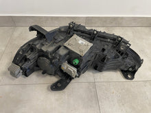 Laden Sie das Bild in den Galerie-Viewer, Frontscheinwerfer Alfa Romeo 50563959 Xenon Rechts Scheinwerfer Headlight SCH5686861018ut