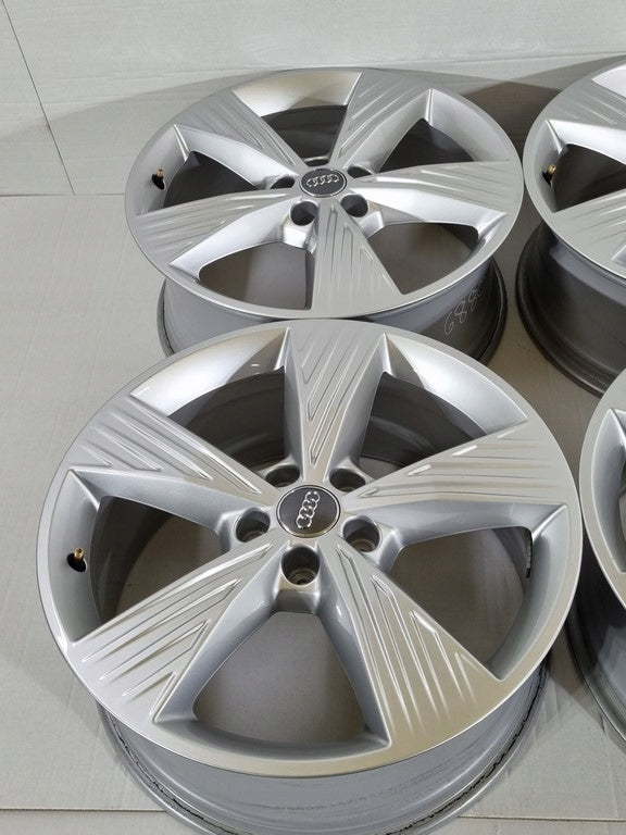 4x Alufelge 19 Zoll 8.0" 5x112 45ET Glanz Silber 89A601025B Audi E-Tron FEL3618009617ty