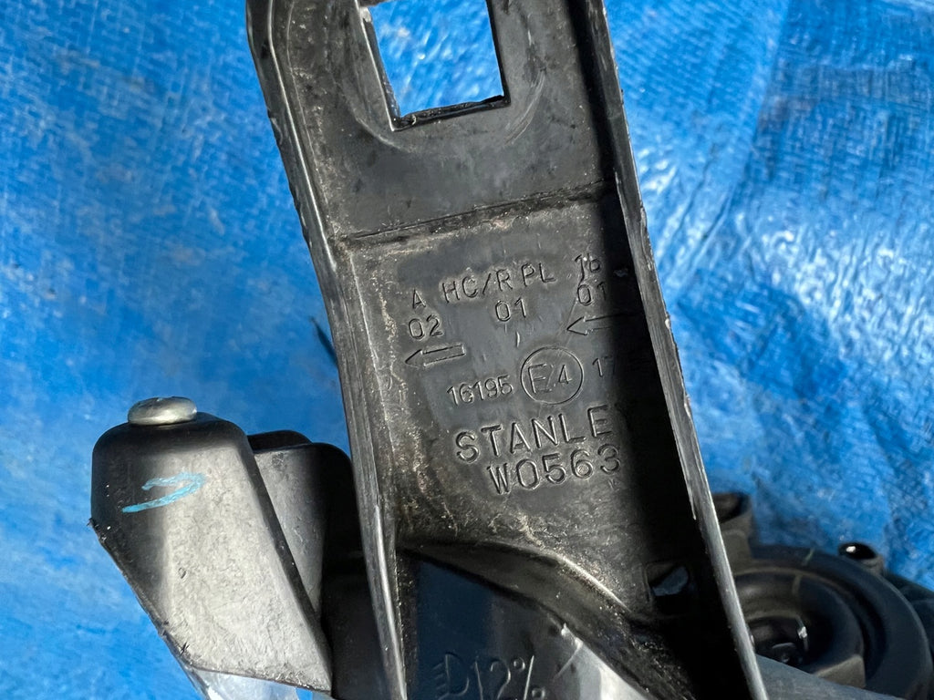 Frontscheinwerfer Mitsubishi Space Star W0563 Rechts Scheinwerfer Headlight