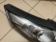 Laden Sie das Bild in den Galerie-Viewer, Frontscheinwerfer Hyundai Ix35 92102-2Y Rechts Scheinwerfer Headlight