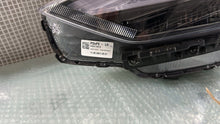 Laden Sie das Bild in den Galerie-Viewer, Frontscheinwerfer Hyundai I30 G4921-13010 Links Scheinwerfer Headlight