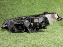 Laden Sie das Bild in den Galerie-Viewer, Frontscheinwerfer VW Golf VIII 5H1941006 Rechts Scheinwerfer Headlight SCH3950859350nl