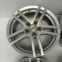 Laden Sie das Bild in den Galerie-Viewer, 4x Alufelge 17 Zoll 6.5" 5x112 44ET Glanz Silber Rim Wheel FEL4525304200jp
