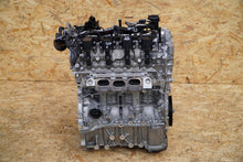 Laden Sie das Bild in den Galerie-Viewer, Motor Mercedes-Benz Gla H247 282914 1.3 26TKm 2022 Benzin Engine Komplett