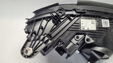 Laden Sie das Bild in den Galerie-Viewer, Frontscheinwerfer Mercedes-Benz W213 A2139069309 LED Links Headlight SCH3113090037pu