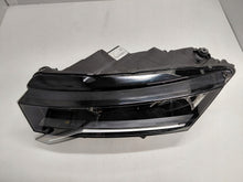 Laden Sie das Bild in den Galerie-Viewer, Frontscheinwerfer Skoda Octavia IV 5E4941009 LED Links Scheinwerfer Headlight SCH4061896601oa