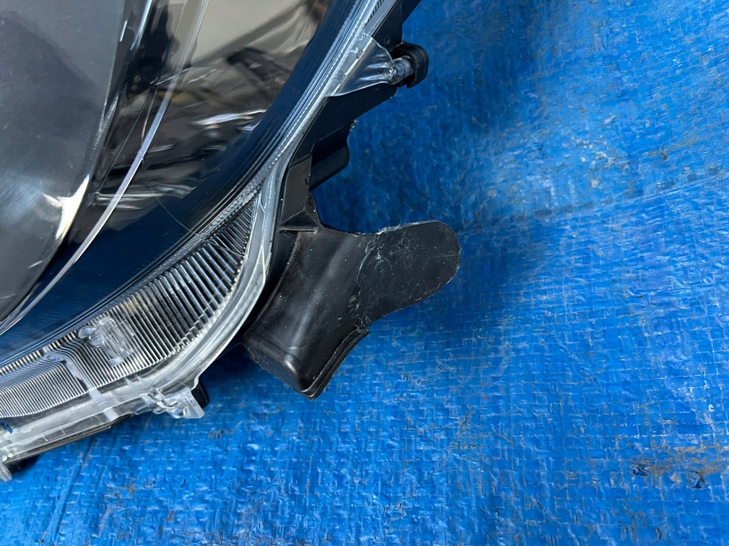 Frontscheinwerfer Toyota 4 Yaris 142259 Links Scheinwerfer Headlight