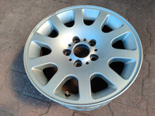 Laden Sie das Bild in den Galerie-Viewer, 1x Alufelge 16 Zoll 7.0" 5x120 20ET Silber BMW E38 Rim Wheel FEL9055571465yx