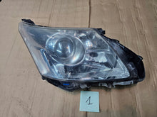 Laden Sie das Bild in den Galerie-Viewer, Frontscheinwerfer Toyota Avensis Rechts Scheinwerfer Headlight SCH1449443191uw